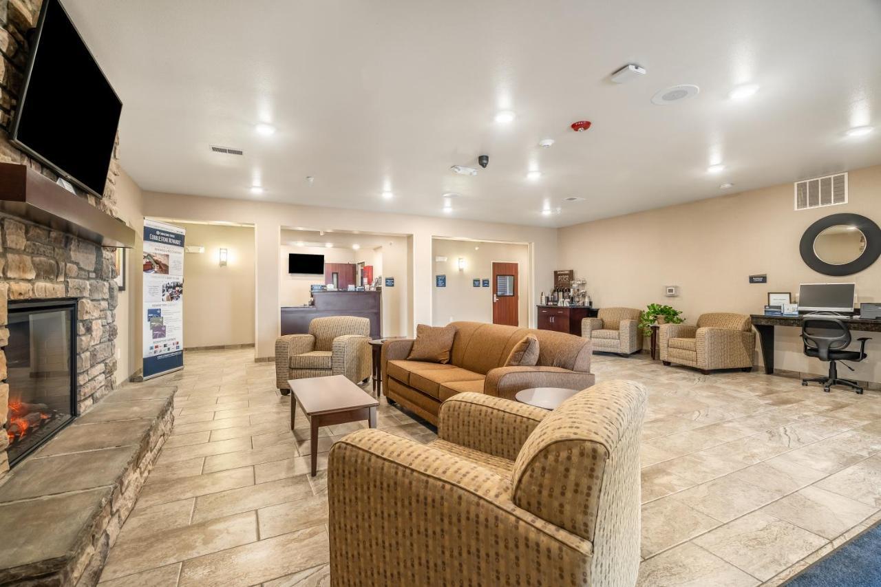 Cobblestone Inn & Suites - Kermit Dış mekan fotoğraf